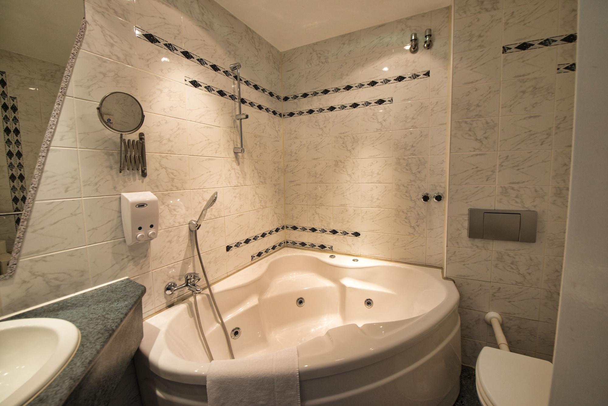 Art Charlottenburger Hof 3* Berlino